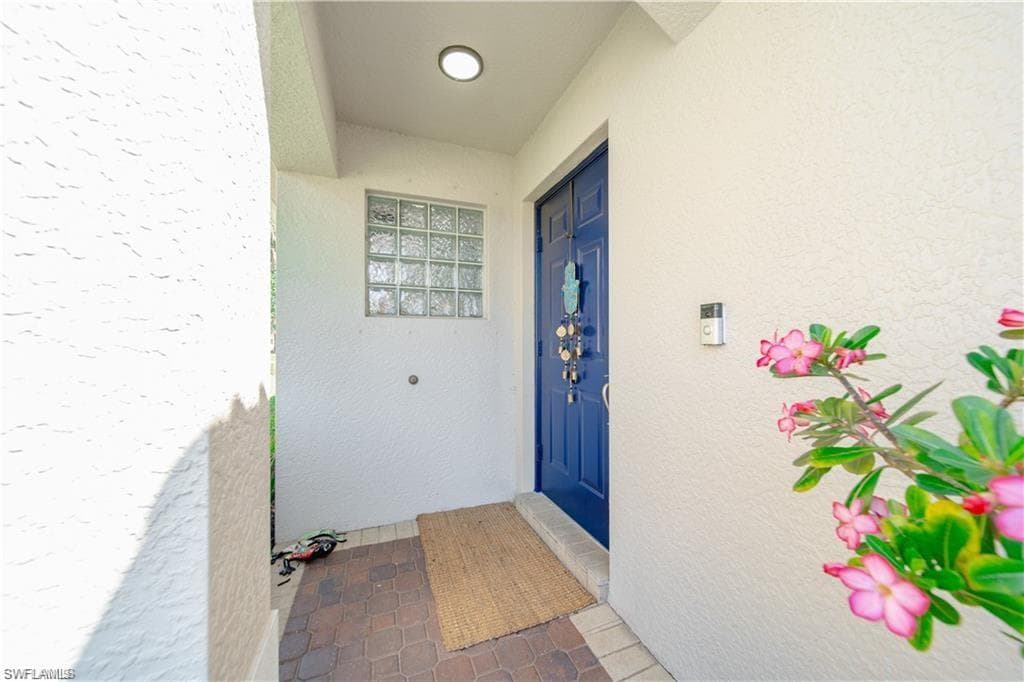 1638 Triangle Palm TER-17