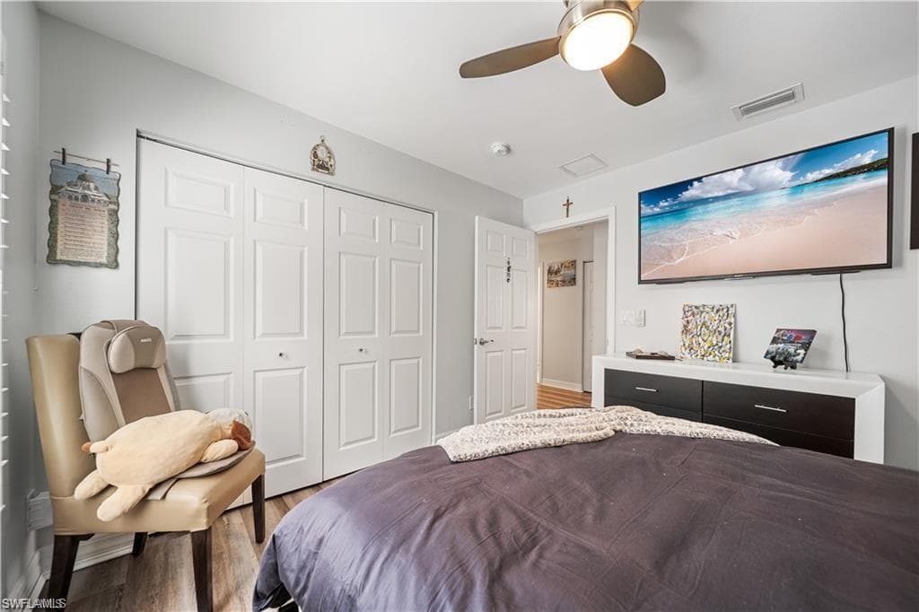 1638 Triangle Palm TER-16
