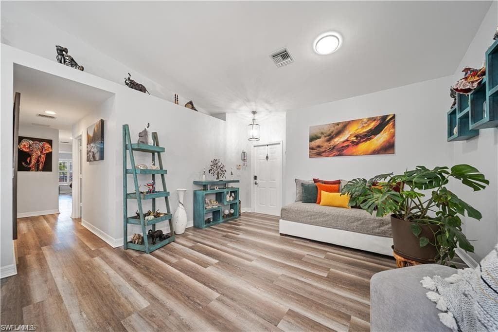 1638 Triangle Palm TER-7