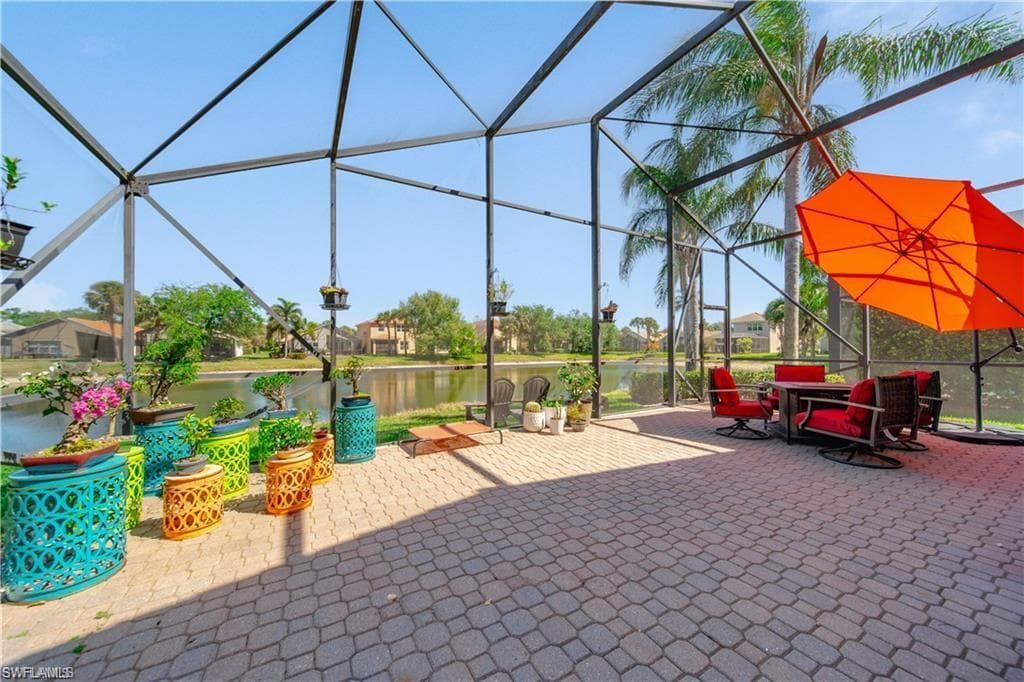 1638 Triangle Palm TER-19