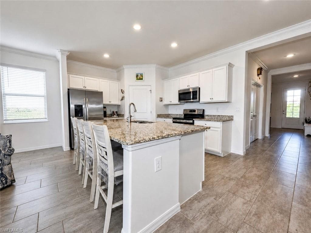 16141 Rosemallow LN-9