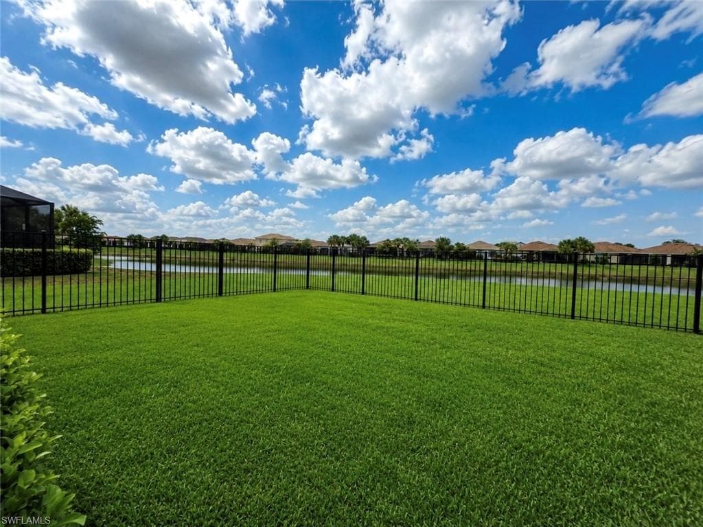 16141 Rosemallow LN-35