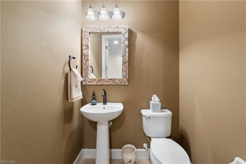 10351 Glastonbury CIR 201-24