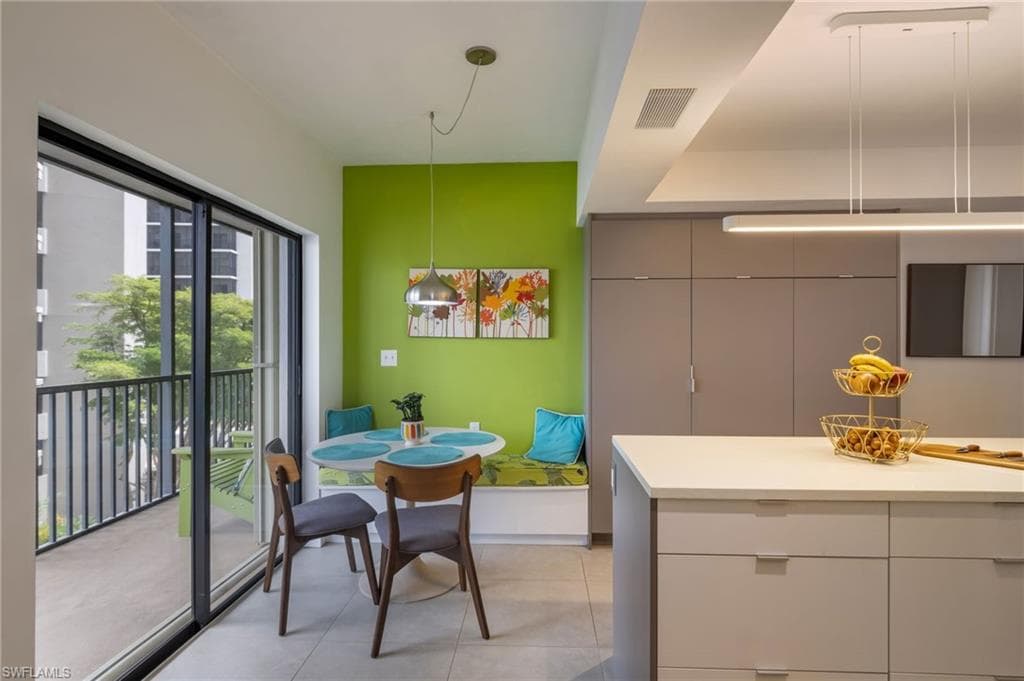 1920 Virginia AVE 403-12