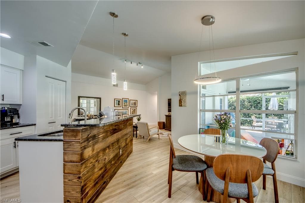 9910 Laketree CT-13