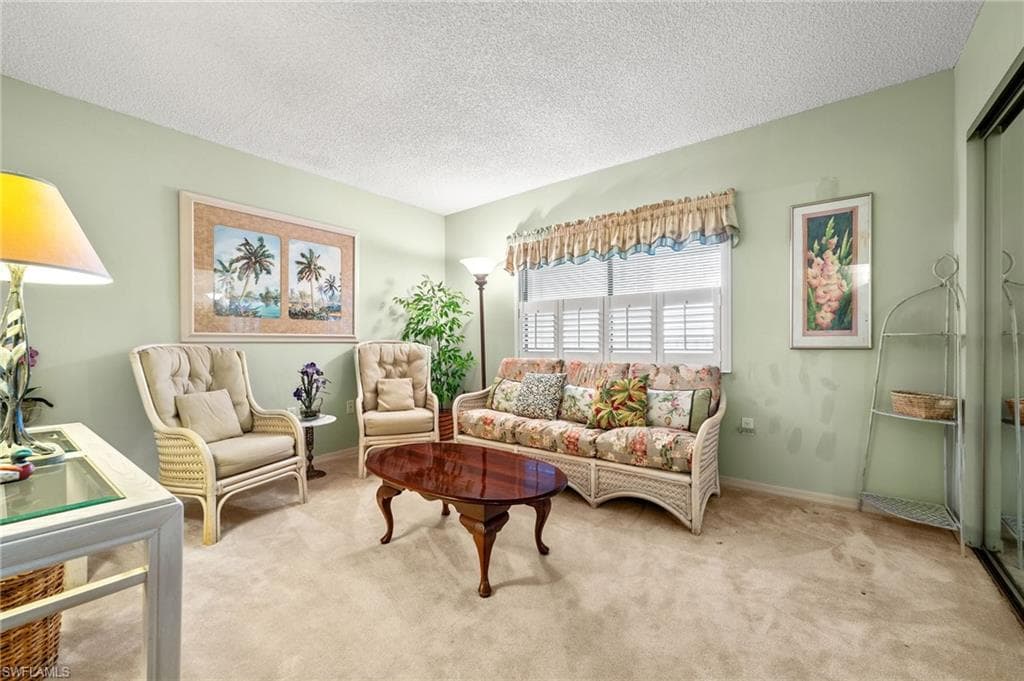1900 Virginia AVE 902-18