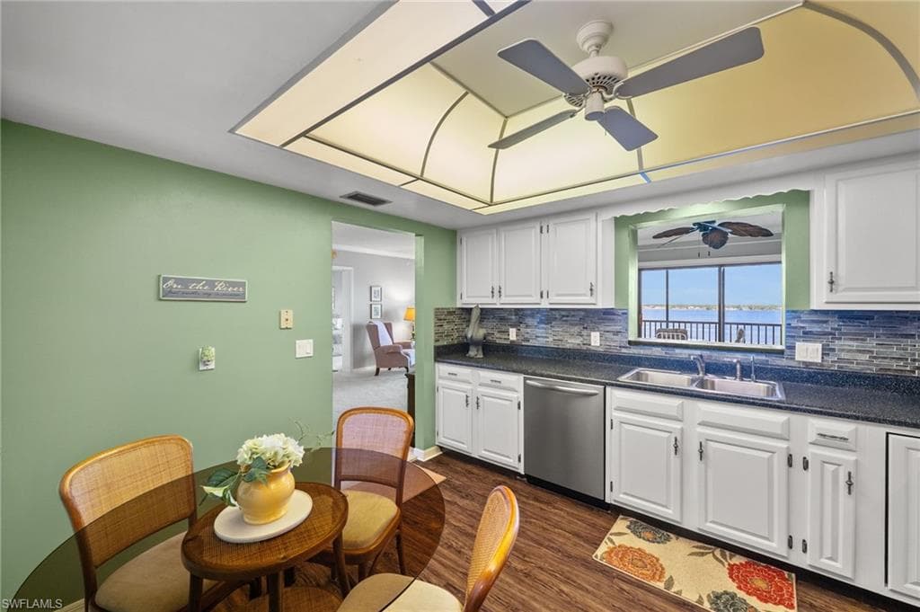 1900 Virginia AVE 902-11