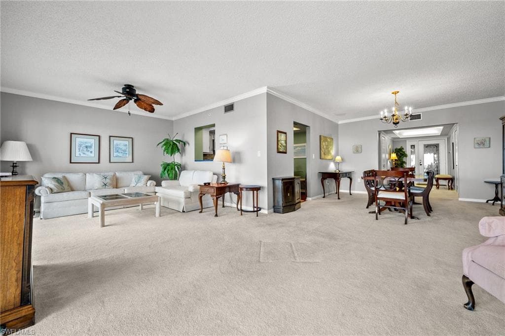 1900 Virginia AVE 902-4