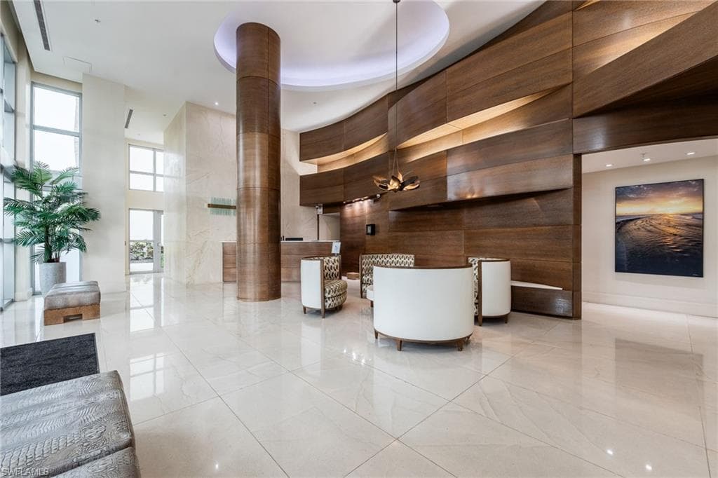 3000 Oasis Grand BLVD 1705-20