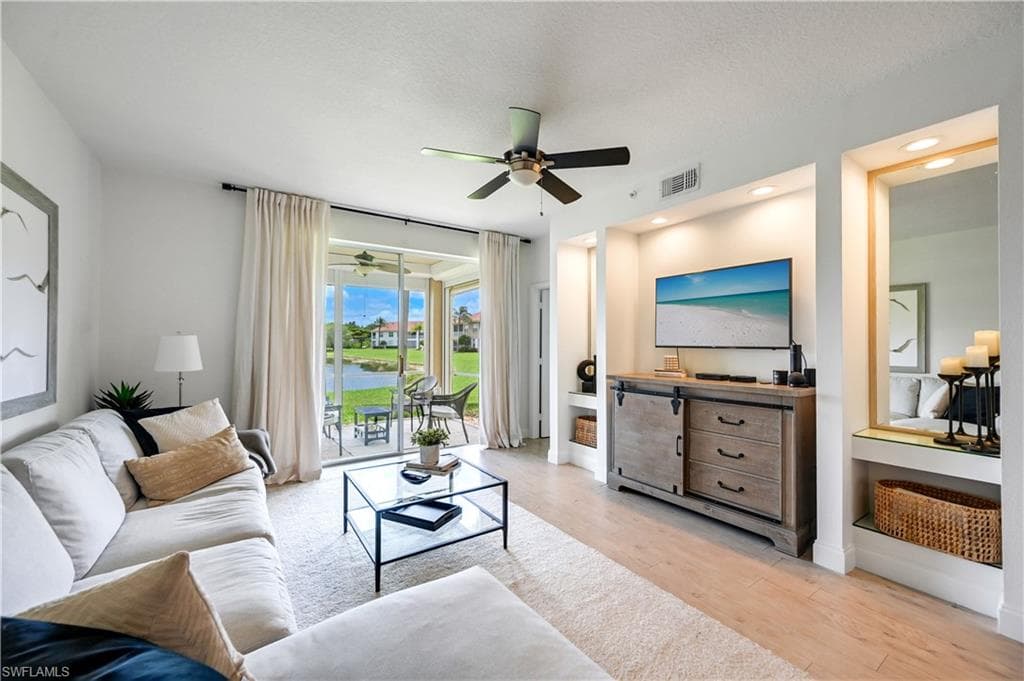 6650 Huntington Lakes CIR 102-3