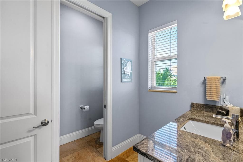 5335 Estero BLVD-30