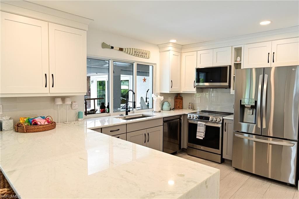 202 6th ST-12