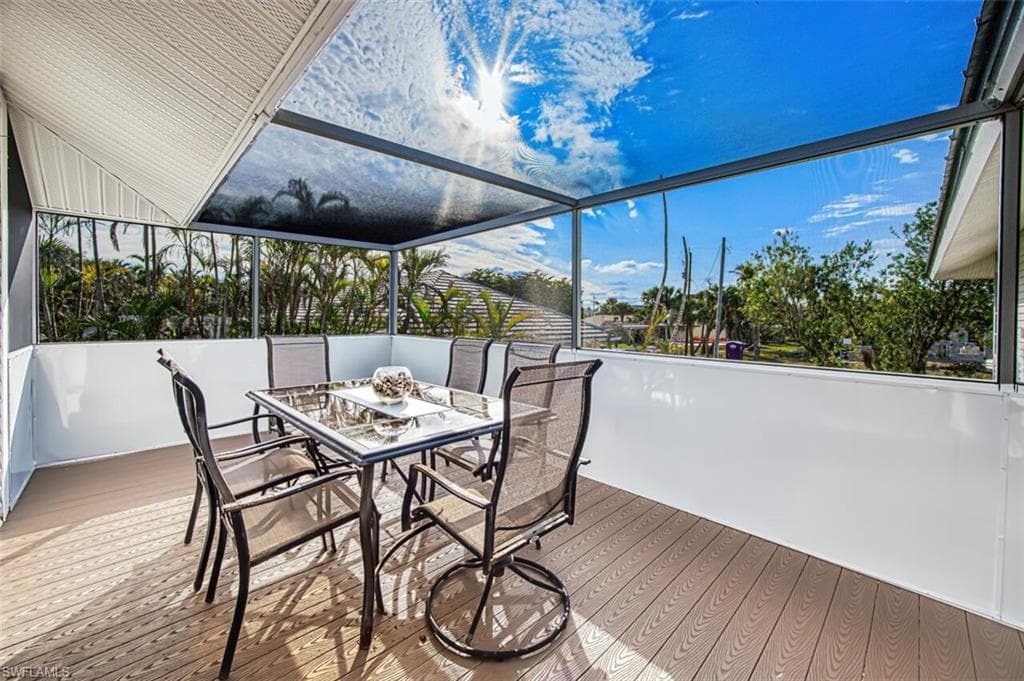 220 Palm Lake DR-26