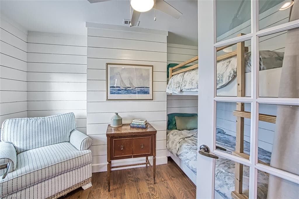 220 Palm Lake DR-14