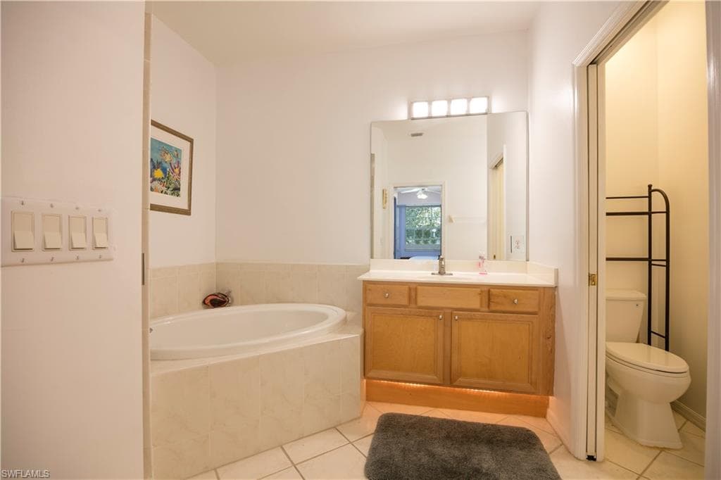 3964 Bishopwood CT E 1-202-12