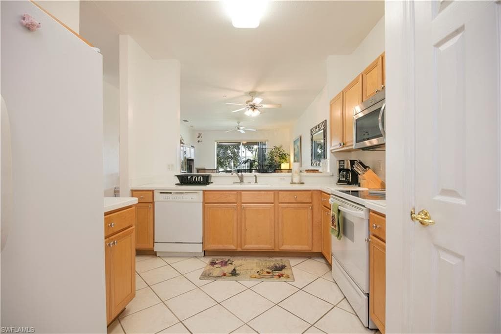 3964 Bishopwood CT E 1-202-8
