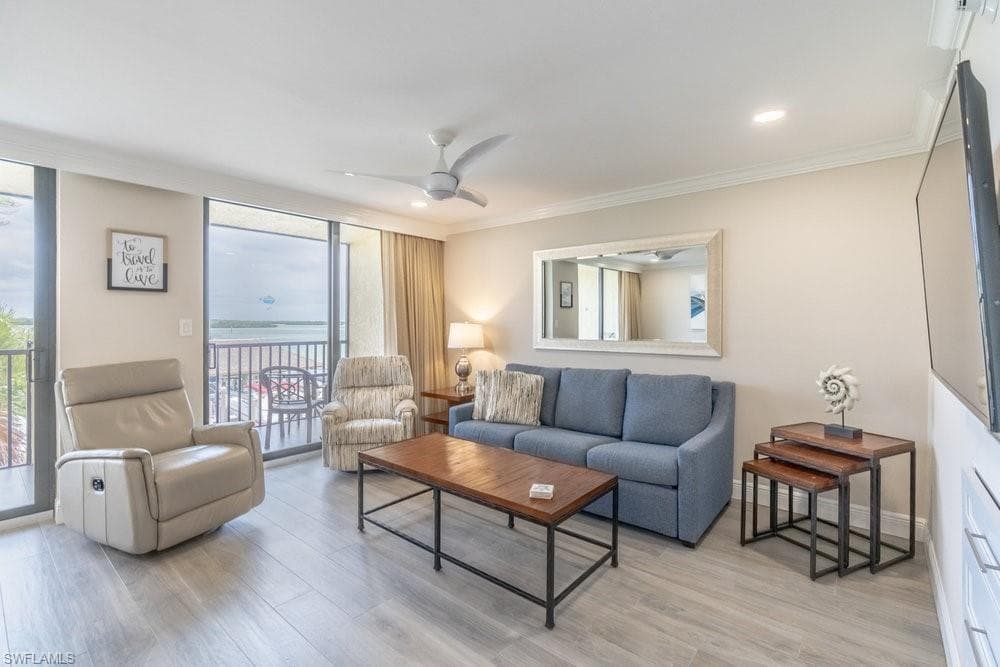10 Tampa PL 404-7
