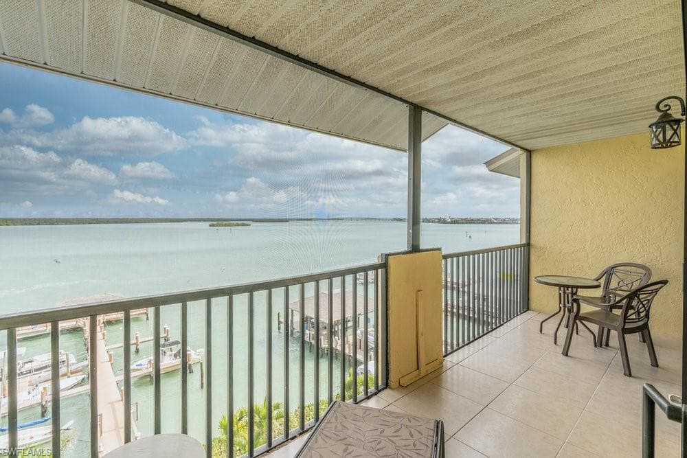 10 Tampa PL 404-24