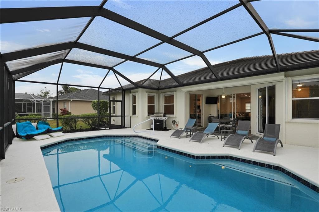 4707 Brixton CT-13
