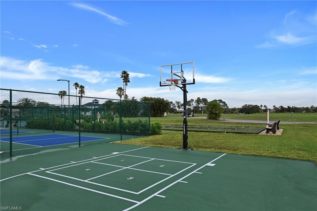 4707 Brixton CT-29