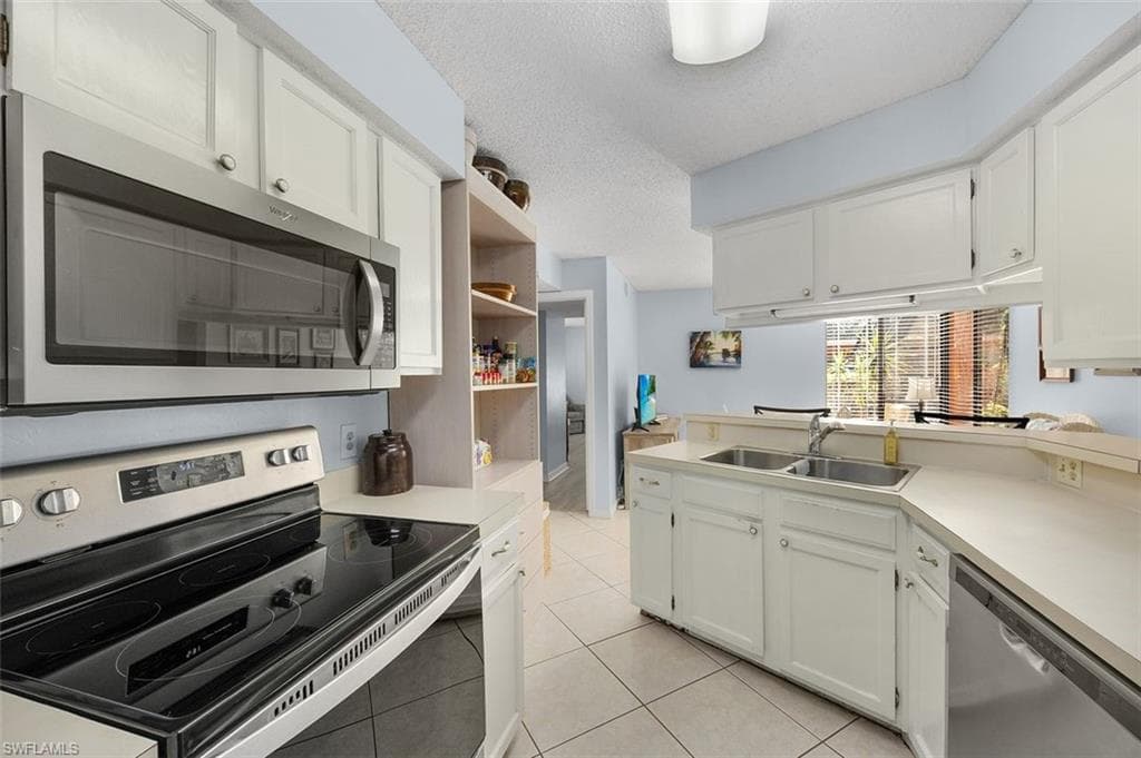 114 Cypress WAY E D3-15