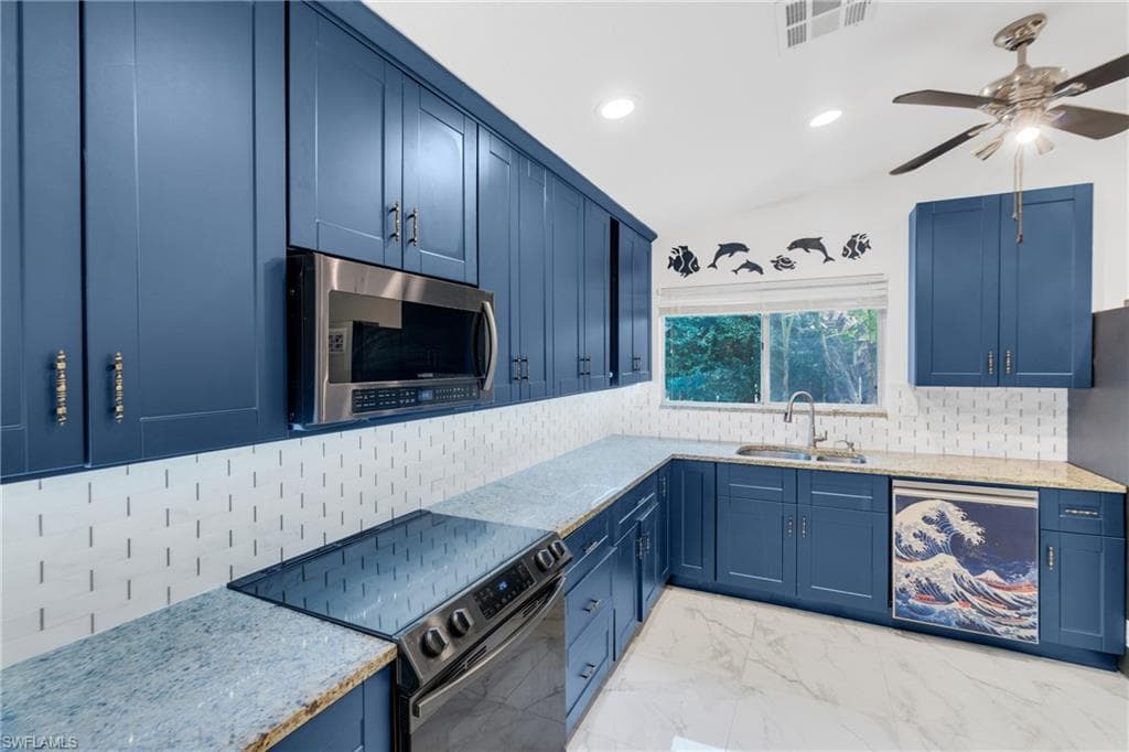 6511 Royal Woods DR-13