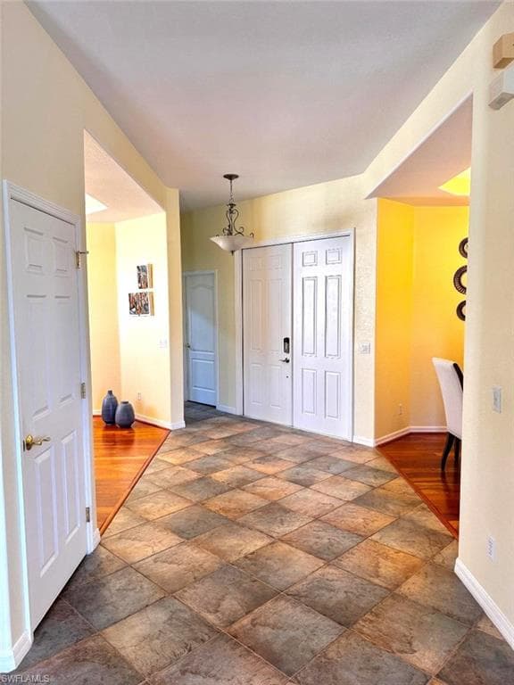 2560 Keystone Lake DR-5