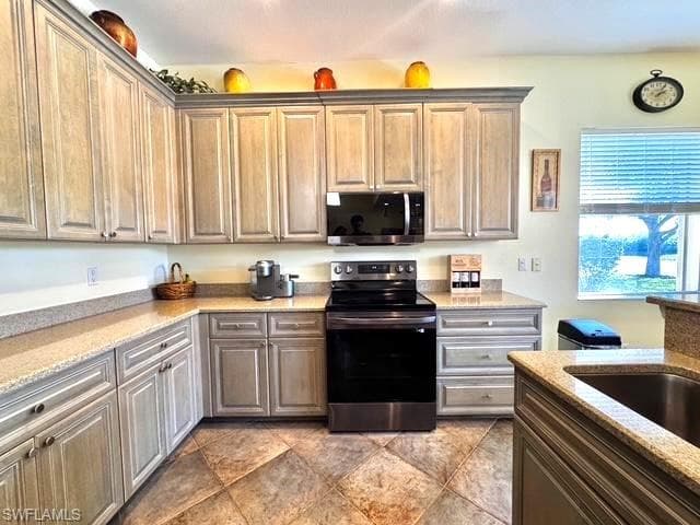 2560 Keystone Lake DR-15