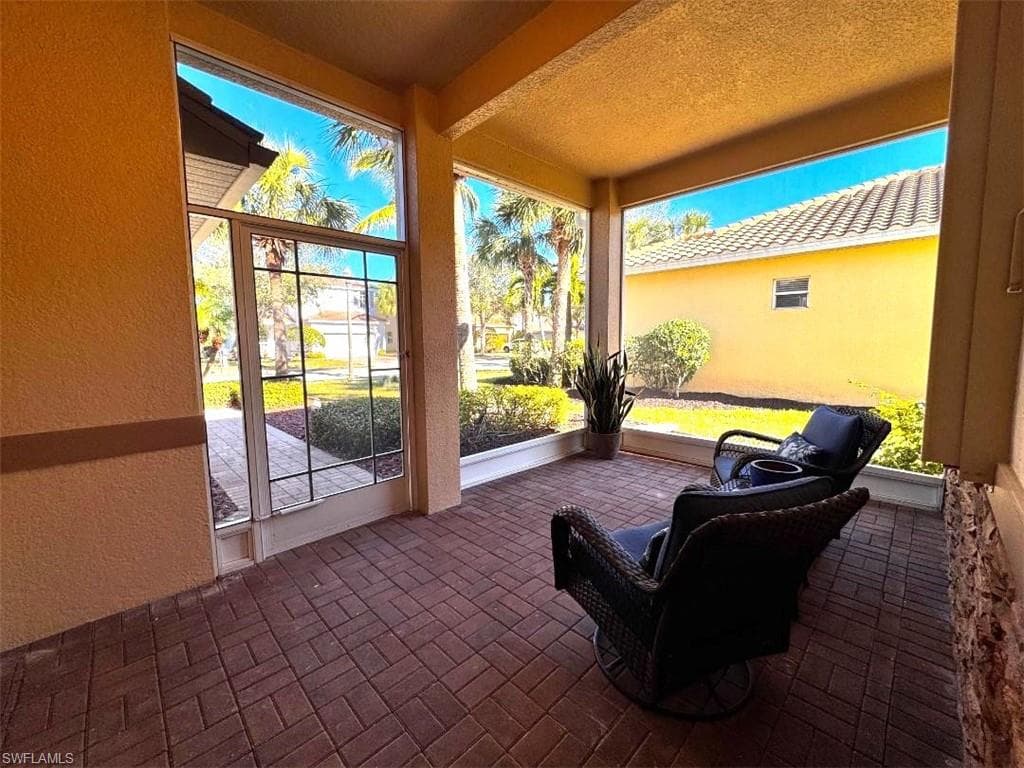 2560 Keystone Lake DR-4