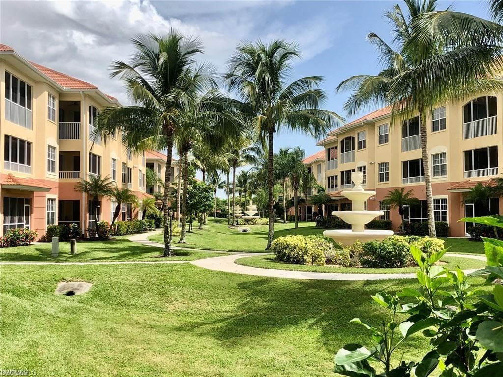 1101 Van Loon Commons CIR 205-2