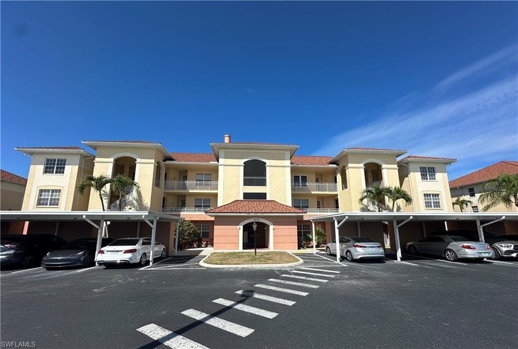 1101 Van Loon Commons CIR 205-16