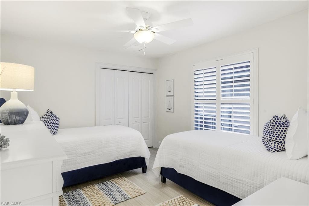 914 Marble DR-22