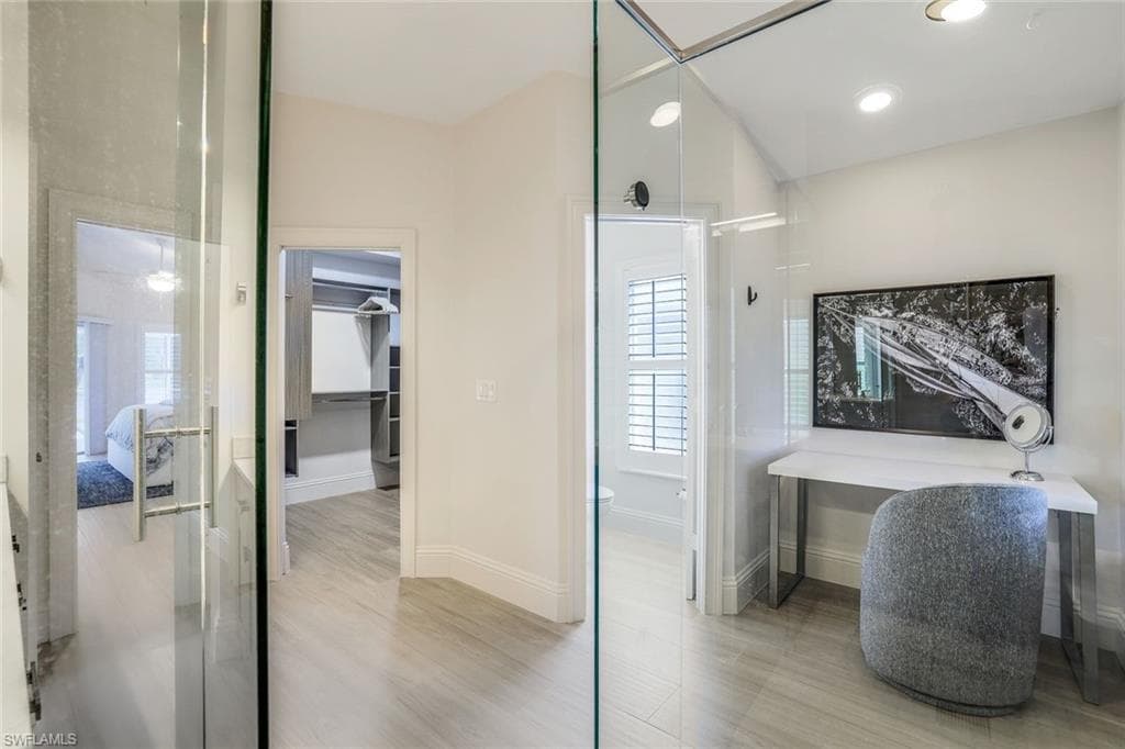 914 Marble DR-20