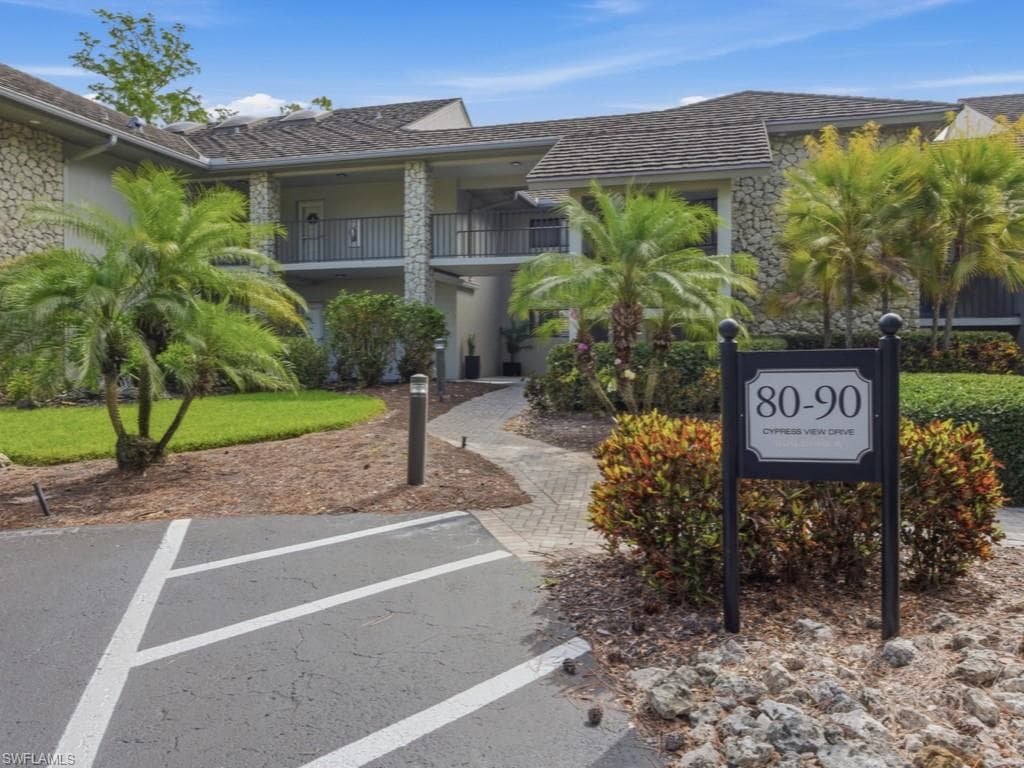 82 Cypress View DR-20