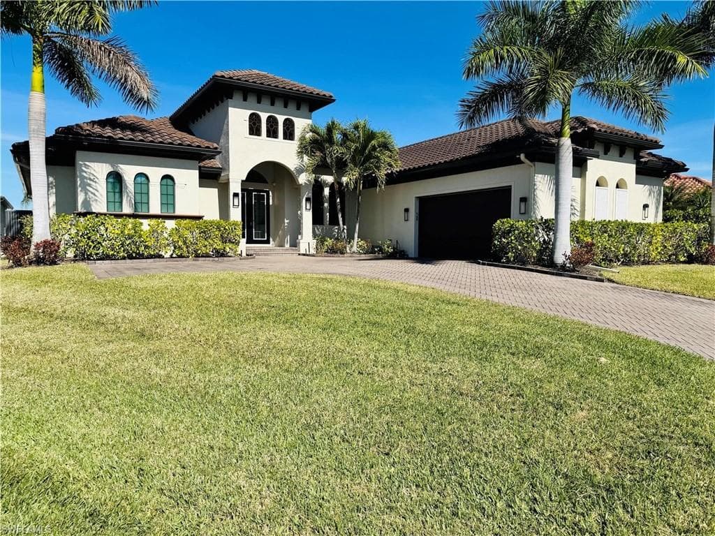8533 S Lake CIR-1