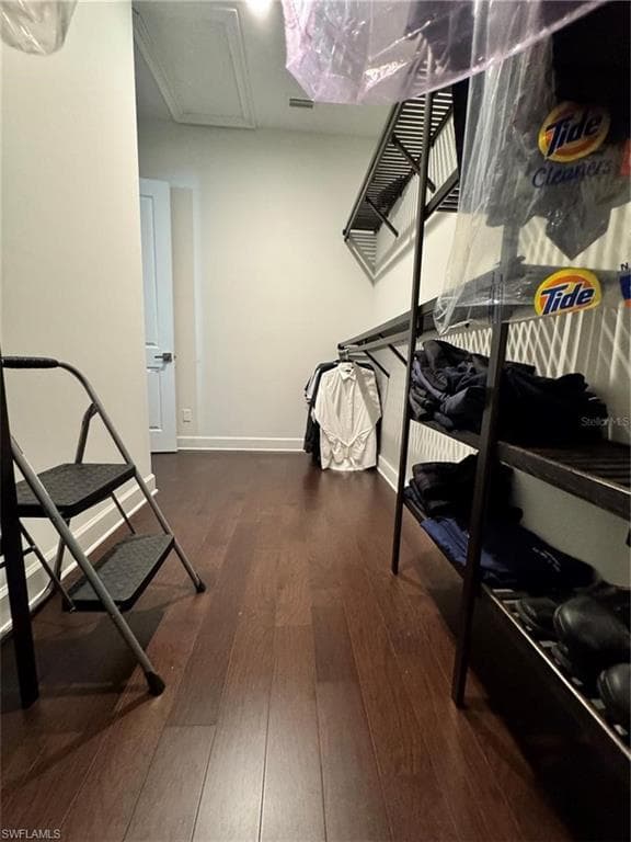 8533 S Lake CIR-30