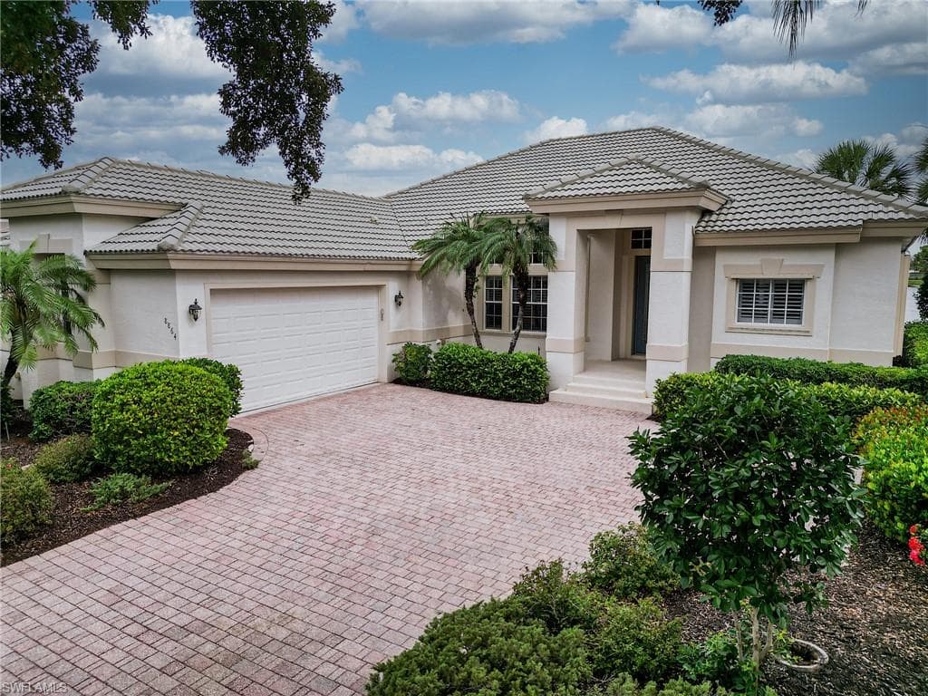8864 New Castle DR-2