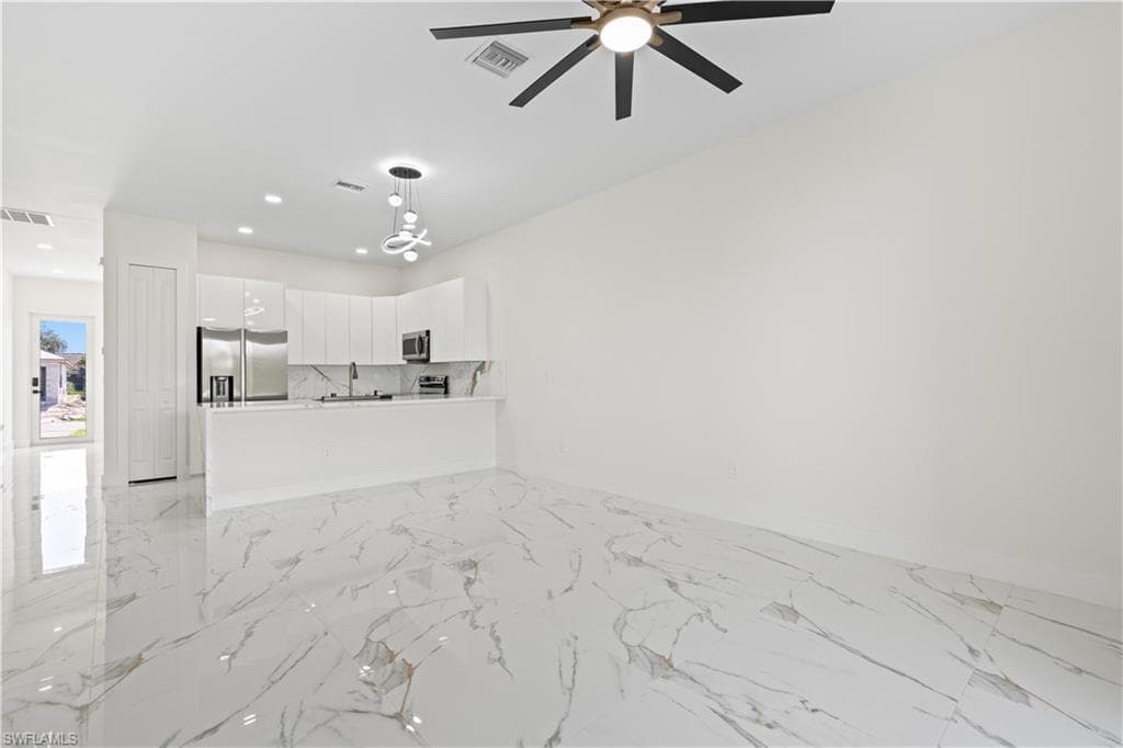 430 Petite AVE-42