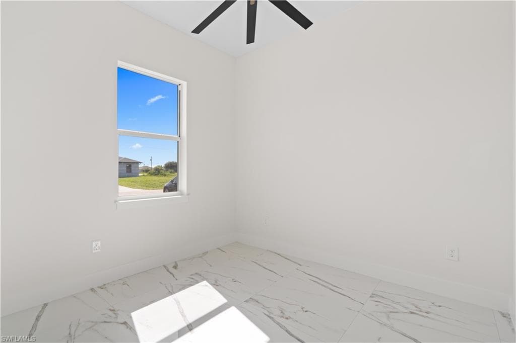 430 Petite AVE-31