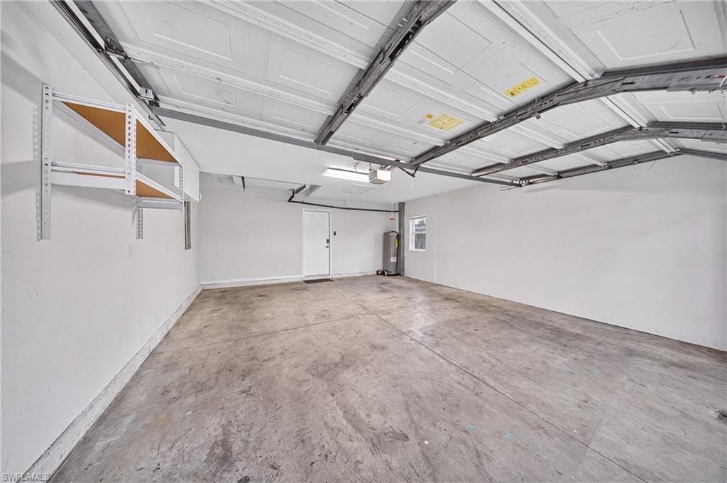 2628 White Cedar LN-44