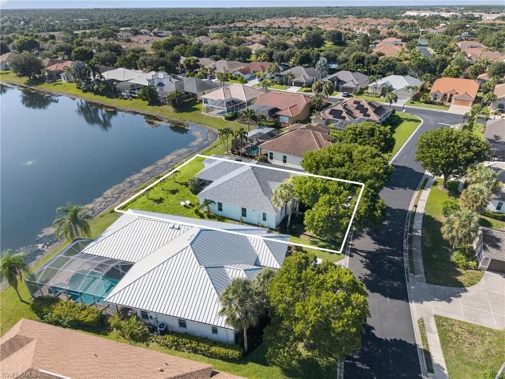 2628 White Cedar LN-40