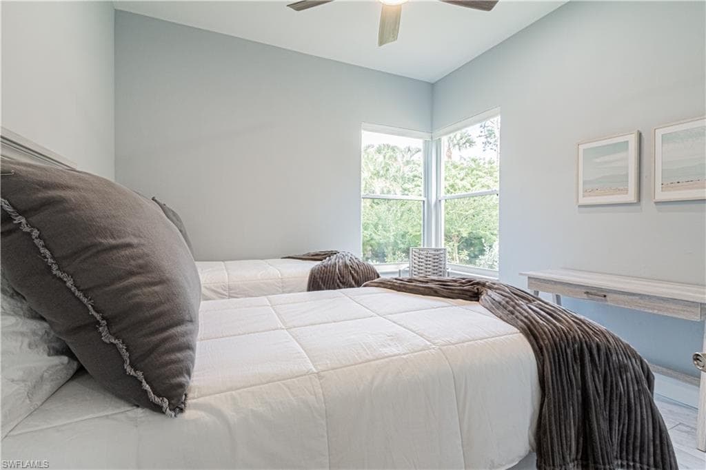 3310 Riverpark CT-28