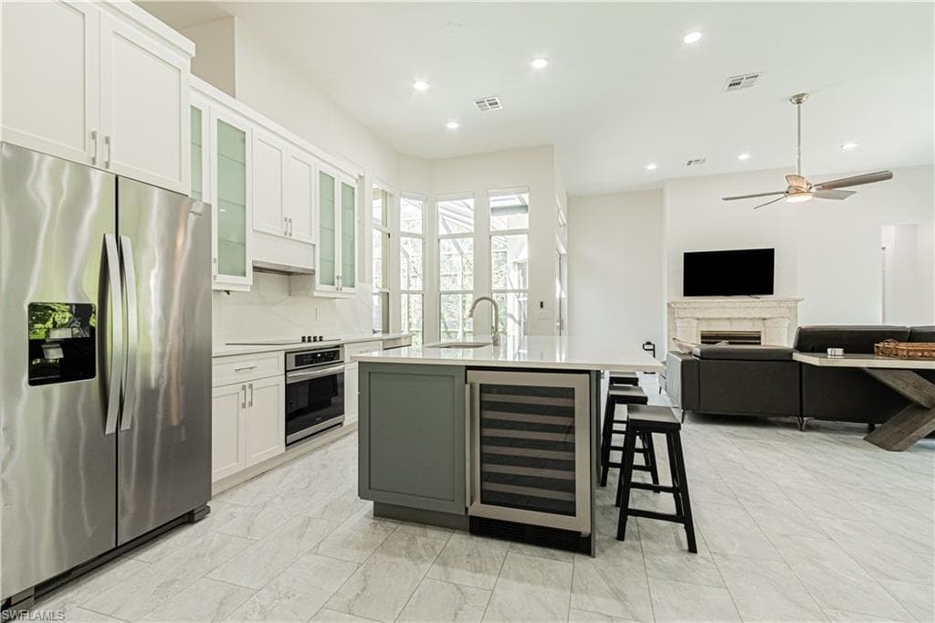 3310 Riverpark CT-11