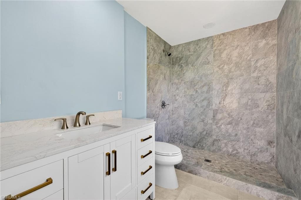 3 Bayview BLVD-16