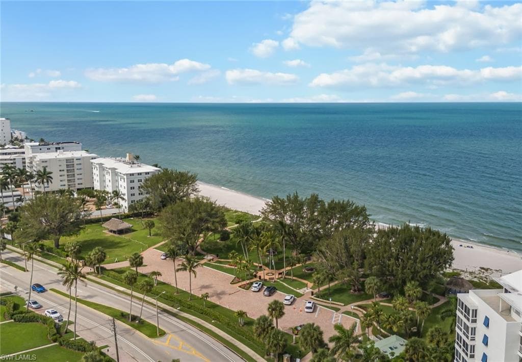 2150 Gulf Shore BLVD N 411-27