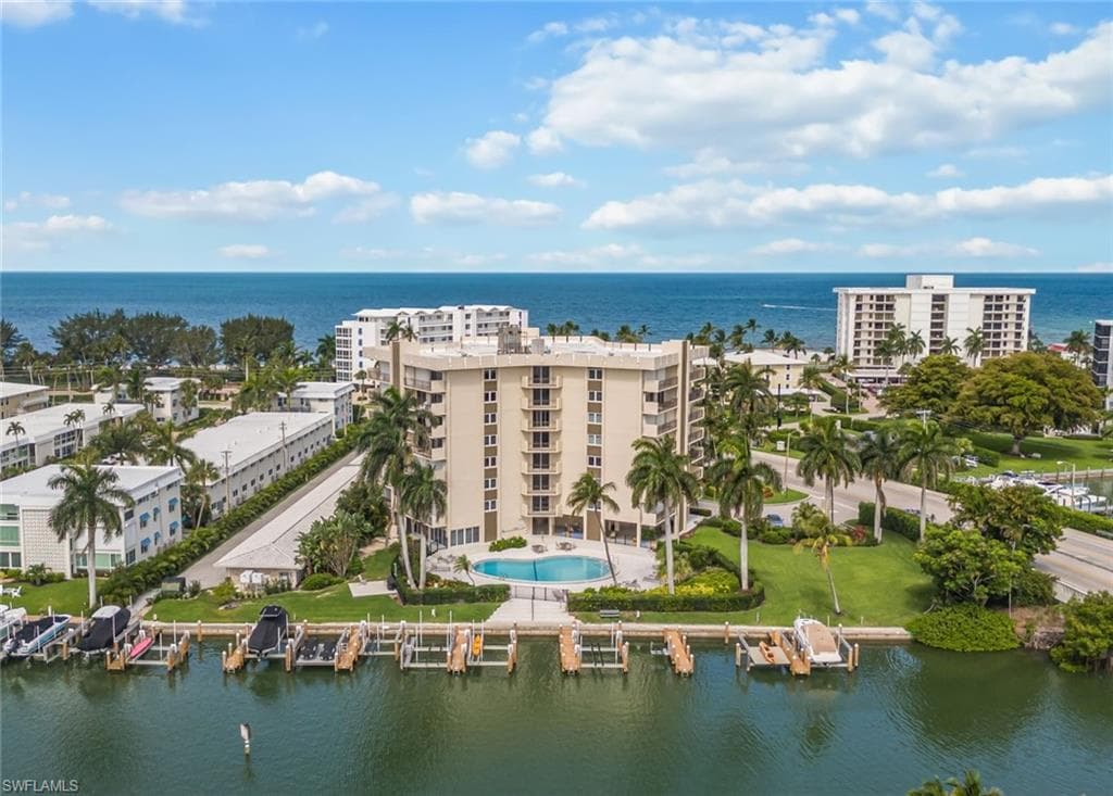 2150 Gulf Shore BLVD N 411-1