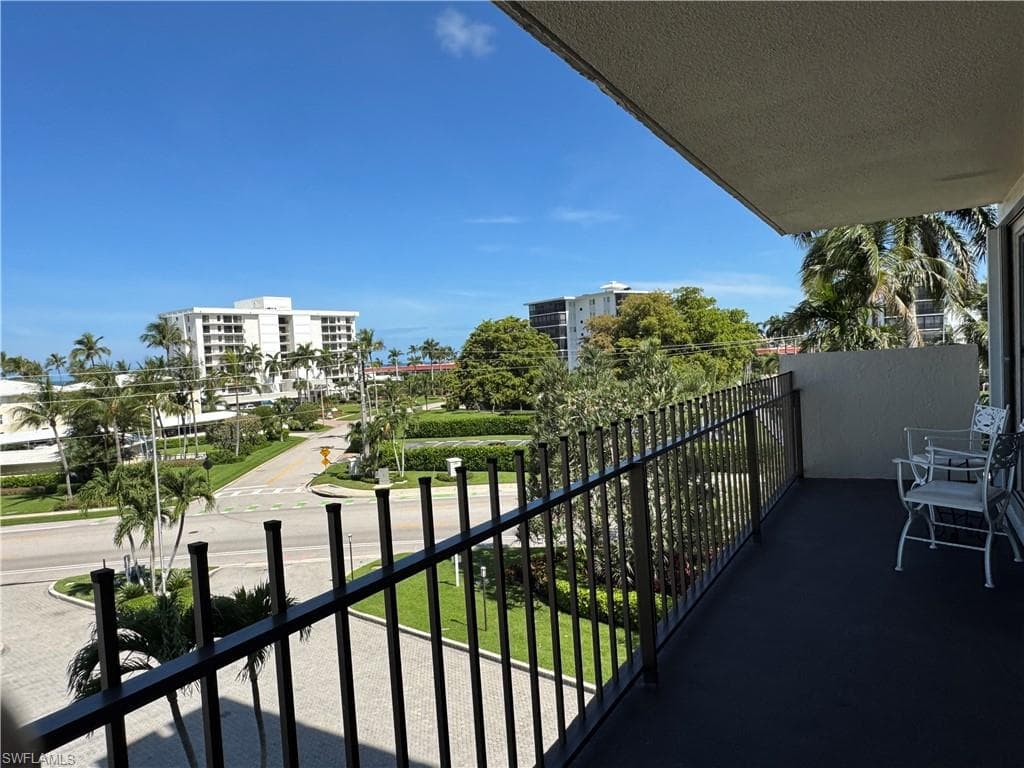 2150 Gulf Shore BLVD N 411-8