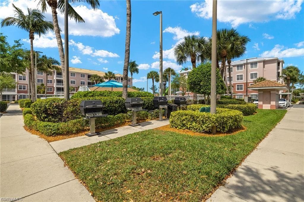 11751 Pasetto LN 201-28