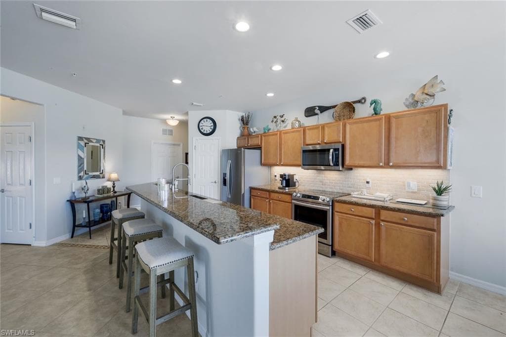 11751 Pasetto LN 201-21