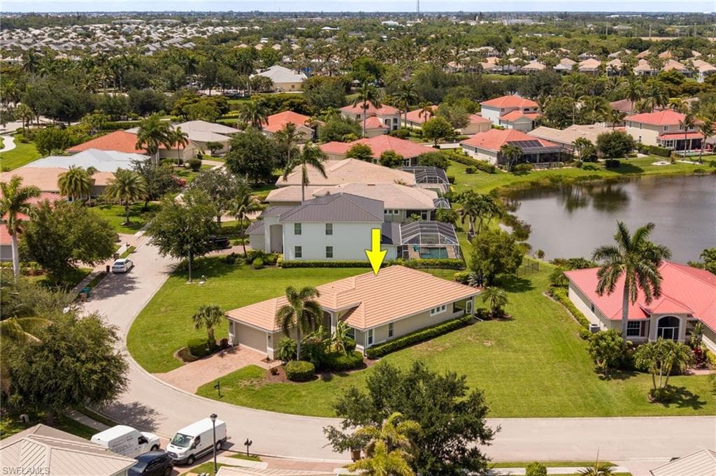 2466 Ashbury CIR-36